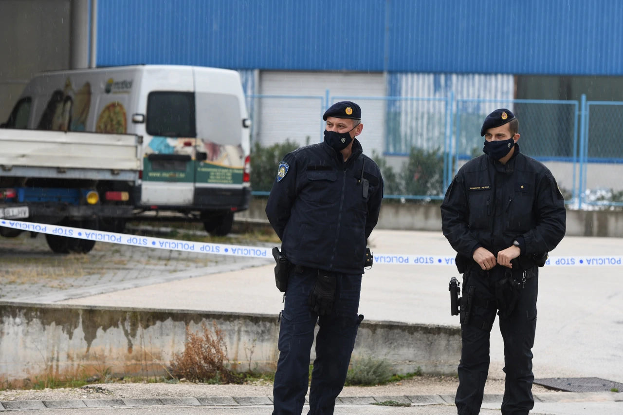 Nakon četverostrukog ubojstva u jutarnjim satima nastavljen očevid policije u Šibeniku, Foto: Hrvoje Jelavić/Pixsell