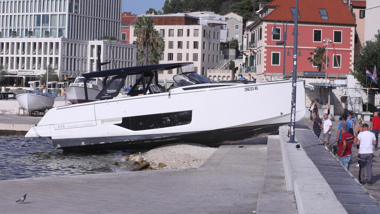 Schiffsunglück in Split: Schnellboot läuft mit voller Geschwindigkeit an der Küste auf Grund 9 pxl 280825 137373871 20250828075042