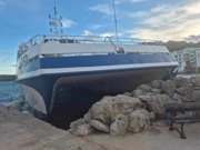 Jadrolinijin katamaran Silba udario u obalu; putnici iskrcani, Foto: HTV/HRT