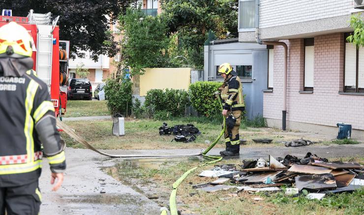 U požaru u Zagrebu poginula osoba