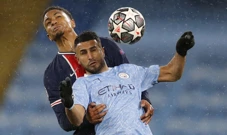 Riyad Mahrez i Abdou Diallo , Foto: Phil Noble/REUTERS