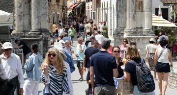 Stranih turista u Hrvatskoj u svibnju pet posto manje nego lani, domaćih više