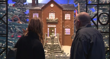 Božićni izlog Saše Šekoranje 