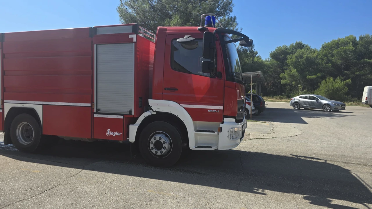  Vatrogasci u akciji, gašenje požara na farmi peradi 