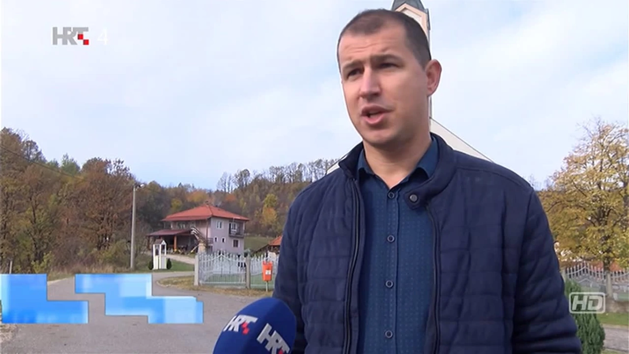 Vinko Pavlović, predsjednik Udruge mladih i potpredsjednik Mjesne zajednice Drijenča. (Foto: HRTi/ screenshot)