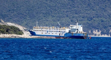 Raša: Brod "Deala" otegljen, napustio hrvatske teritorijalne vode