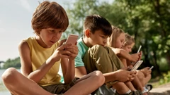 Pretjerano korištenje mobitelja ostavlja ozbiljne posljedice na mozak