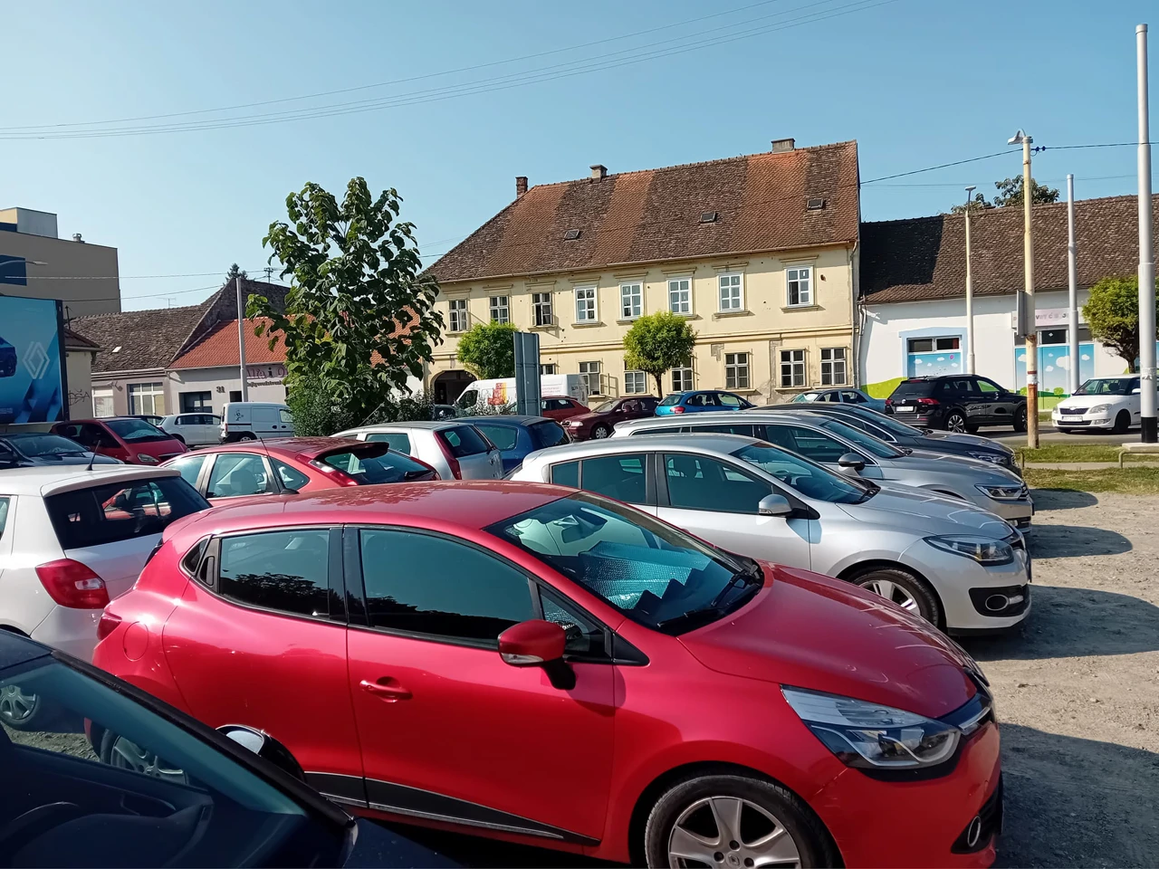 Parkirališna mjesta, Foto: M.Milas/Radio Osijek