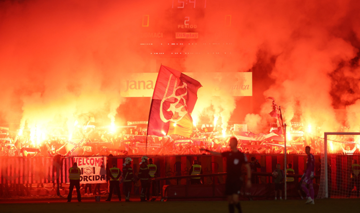  Cibalia - Hajduk, bakljada Torcide 