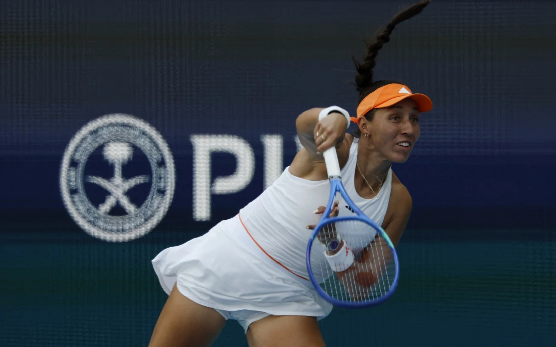 Pegula obranila naslov u Charlestonu, Bouzkovoj titula u Bogoti