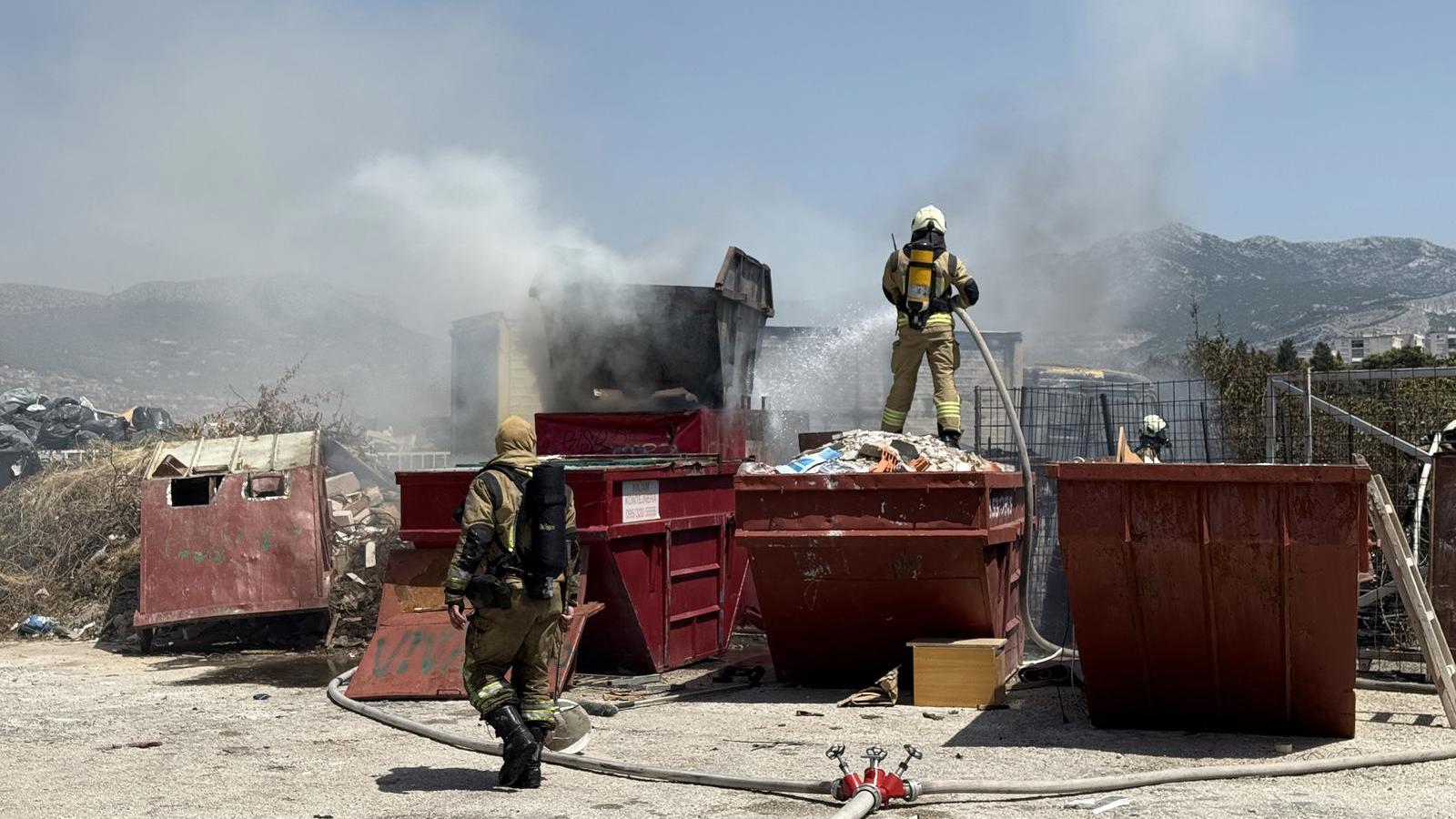 Brand im Spliter Stadtteil Kopilica von 12 Feuerwehrleuten lokalisiert 6 pxl 250725 135937043 20250725131503