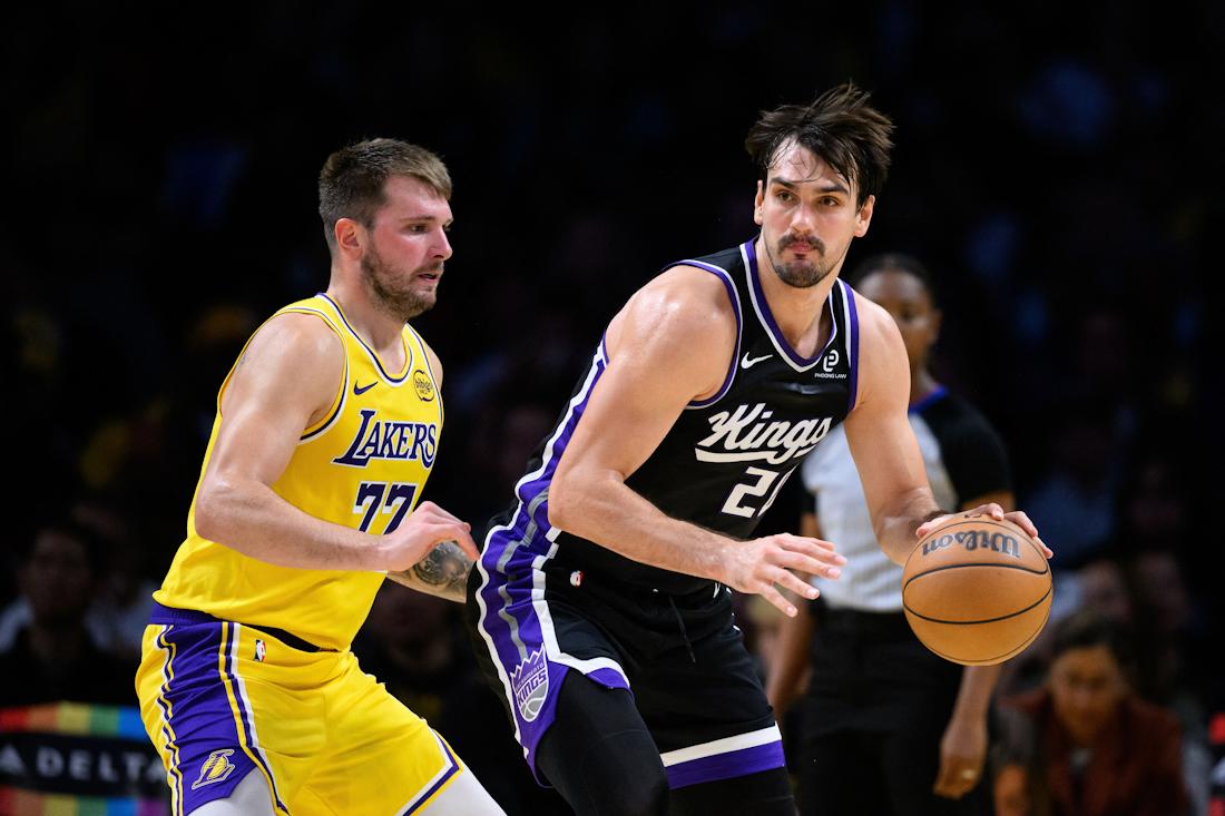 2025 10 18t053329z 982268889 mt1usatoday27352663 rtrmadp 3 nba preseason sacramento kings at los angeles lakers 20251018075200