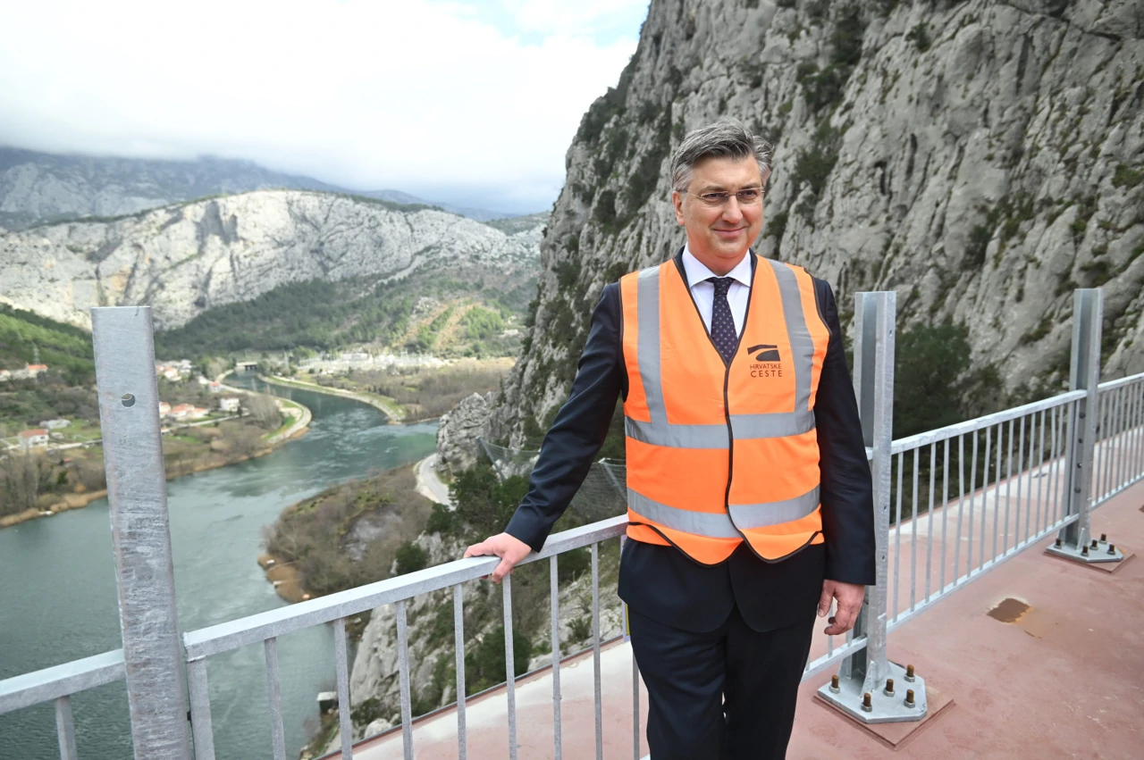 Svečanost spajanja mosta preko Cetine, Foto: Tom Dubravec/CROPIX