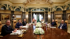 Američka i ruska delegacija u Rijadu