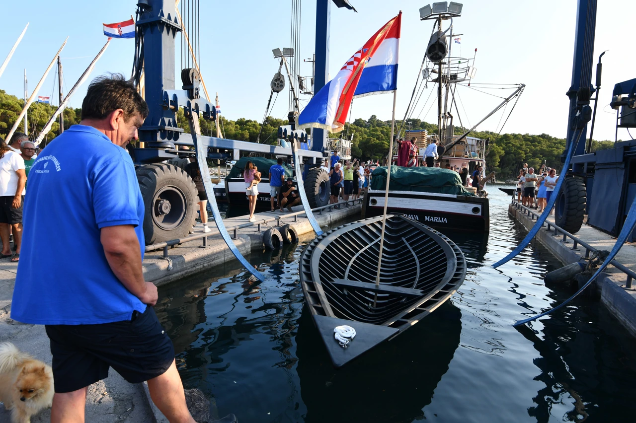 Svečano porinute lađe izgrađene za maraton na Neretvi