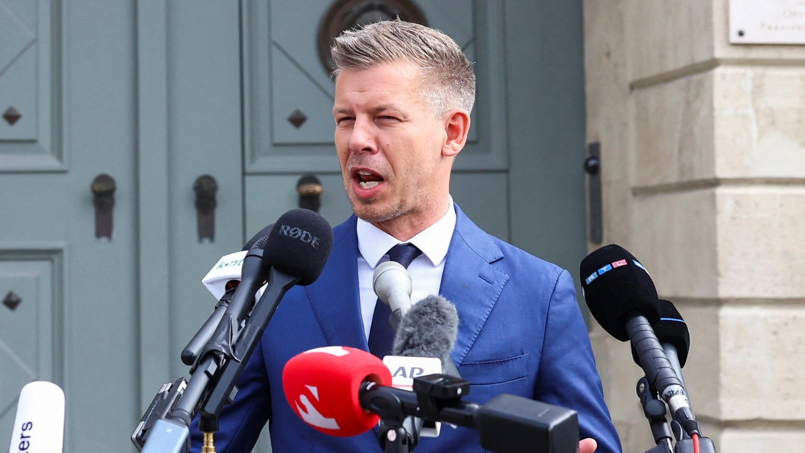 Magyar zatražio od predsjednika Mađarske da odstupi