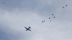 SAD prvi put spustio humanitarnu pomoć u Gazu iz zraka