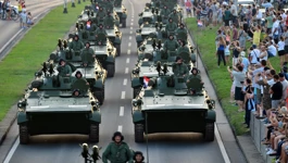 Vojni mimohod 2015. u Zagrebu