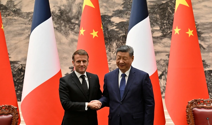 Macron u posjetu Kini
