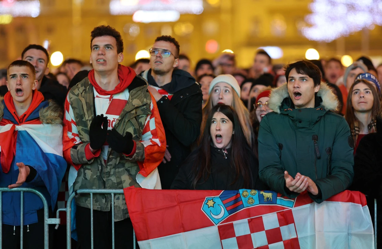 Navijači na Trgu bana Josipa Jelačića, Foto: Antonio Bronic/REUTERS