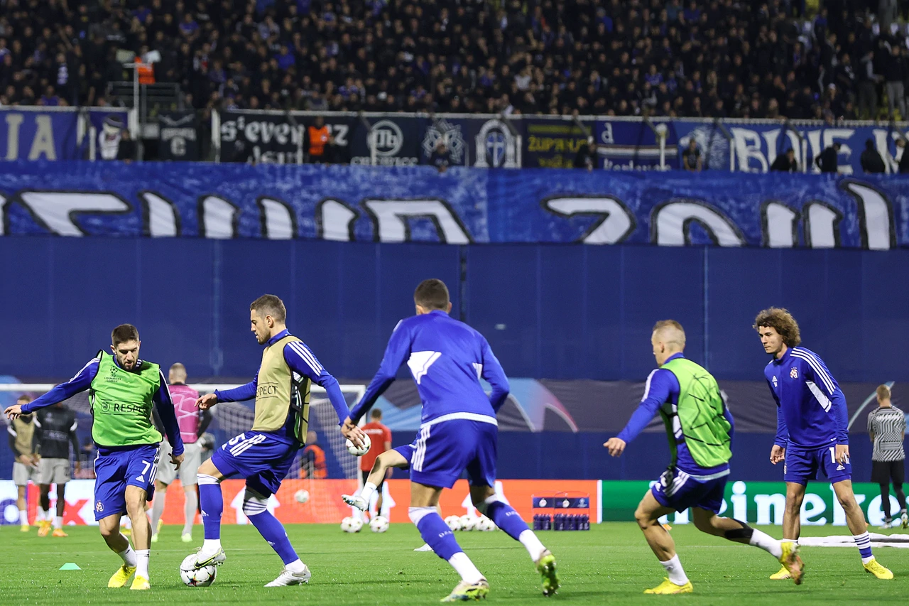 Zagrijavanje uoči utakmice Dinamo - Salzburg, Foto: Goran Stanzl/PIXSELL