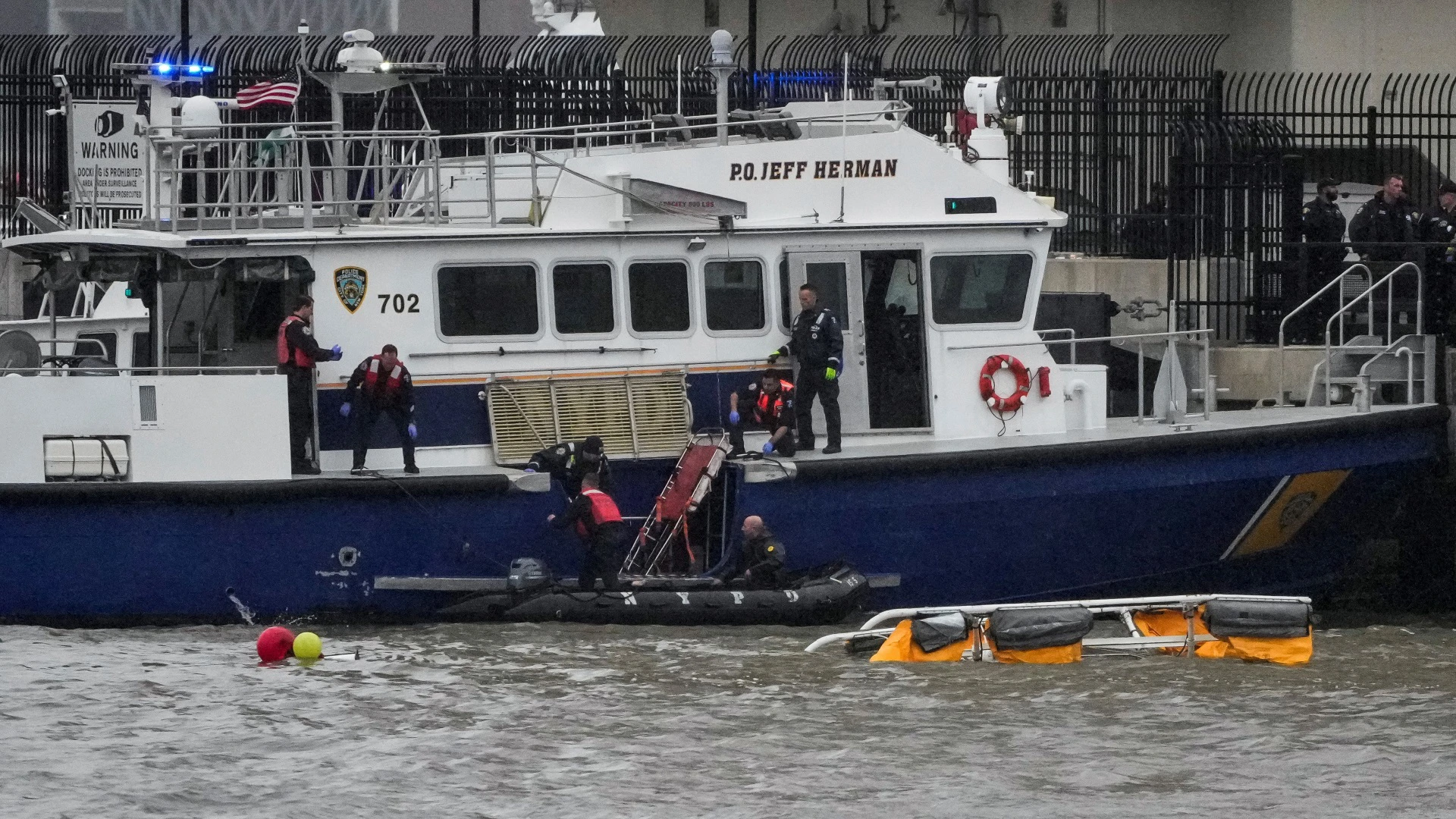 Pad helikoptera u New Yorku: Pronađena tijela šest osoba