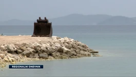 Sezona u Kožinu počinje uz zvuke bagera i zamućeno more