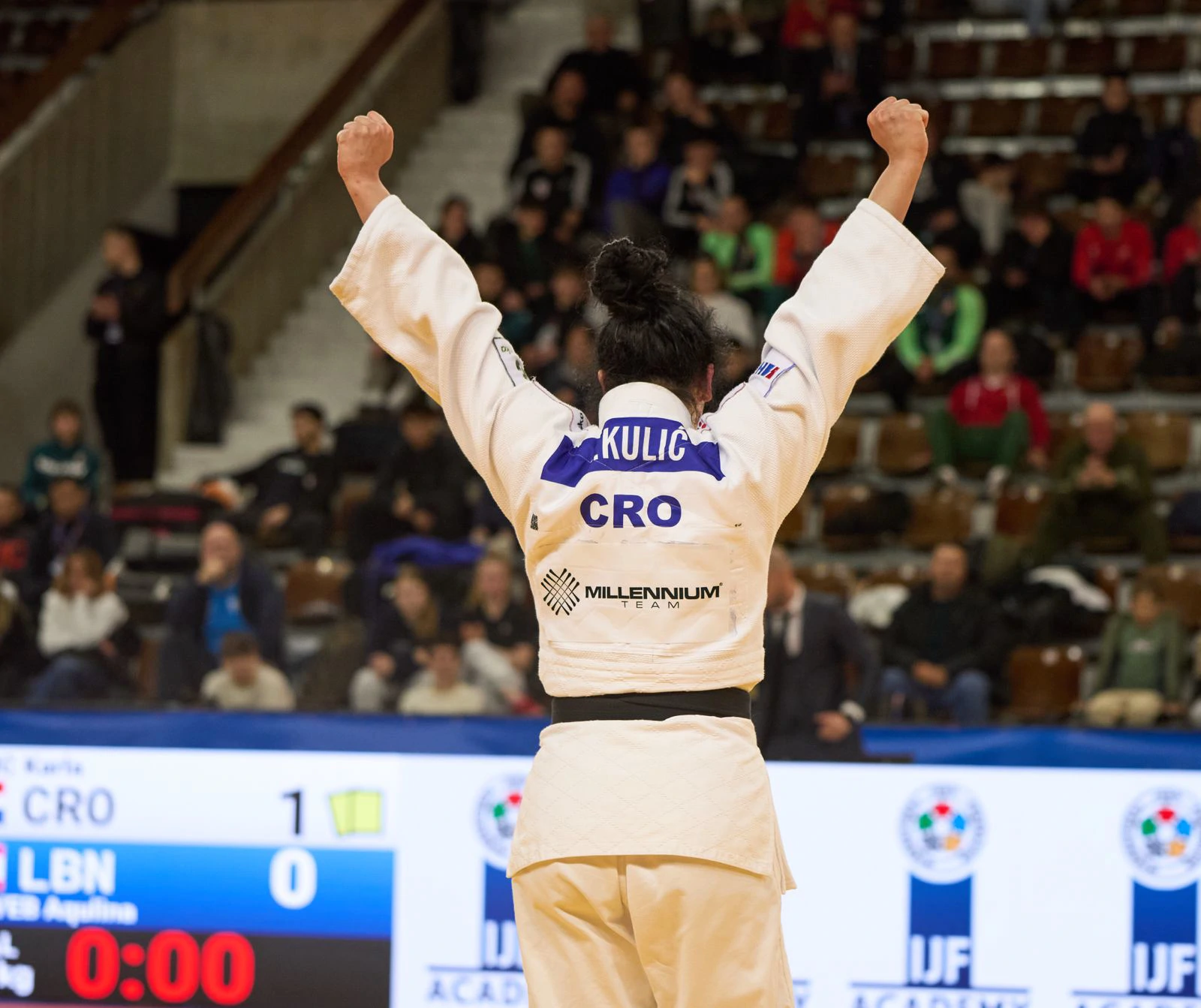 Hrvatska himna svirala zbog Kulić, sestre Cvjetko slavile zajedno