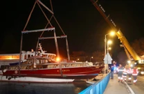 Prebacivanje broda preko mosta u Omišu, Foto: Ivo Cagalj/PIXSELL