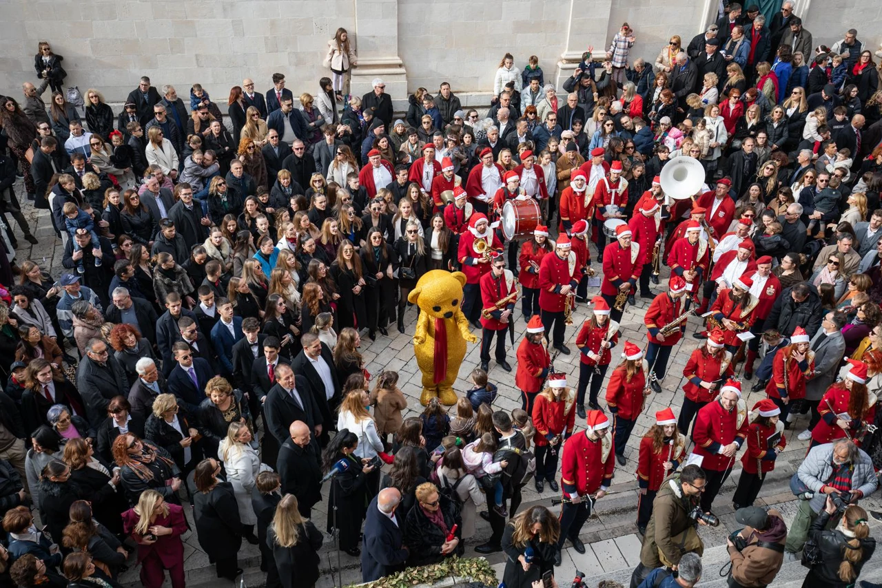 Dubrovnik on the morning of Christmas Eve with traditional carols  , Foto: Grgo Jelavic/PIXSELL