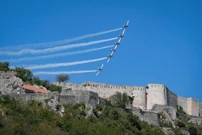 Wings of Storm aerobatic group over the Knin fortress , Foto: Sime Zelic /Pixsell
