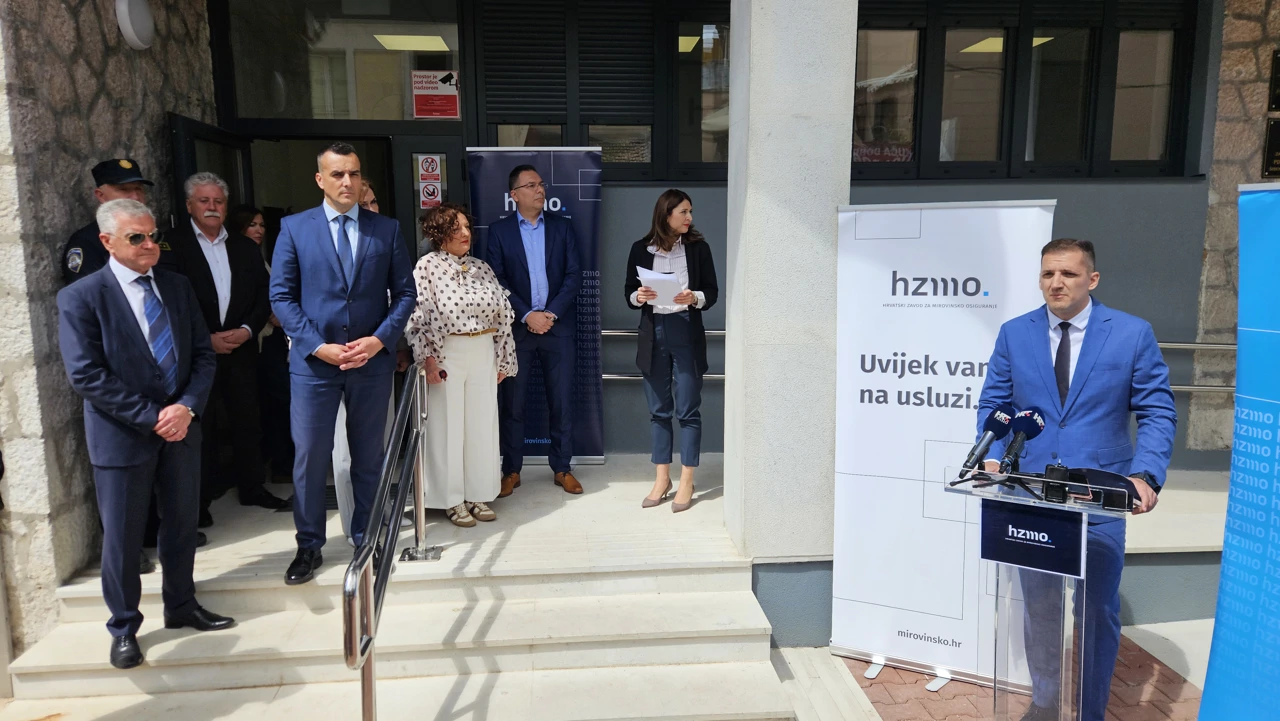 Otvorenje preuređene zgrade HZMO-a i HZZO-a u Šibeniku, Foto: H. Gunjača/HRT