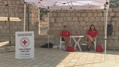 Pomoć volontera Crvenog križa