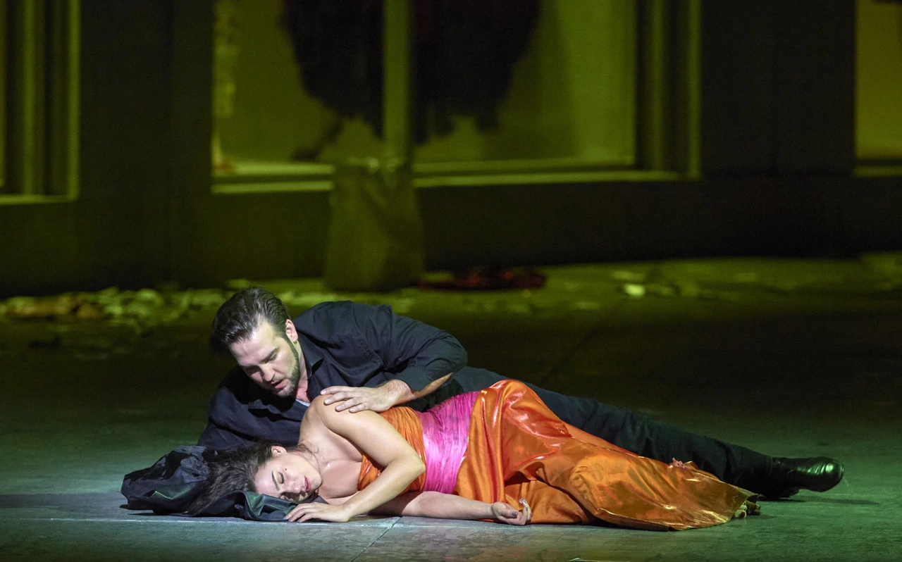 Manon Lescaut, Asmik Grigorian/Manon, Brian Jagde/Des Grieux