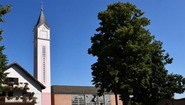 Župna crkva sv. Nikole i svetište Gospe od Suza