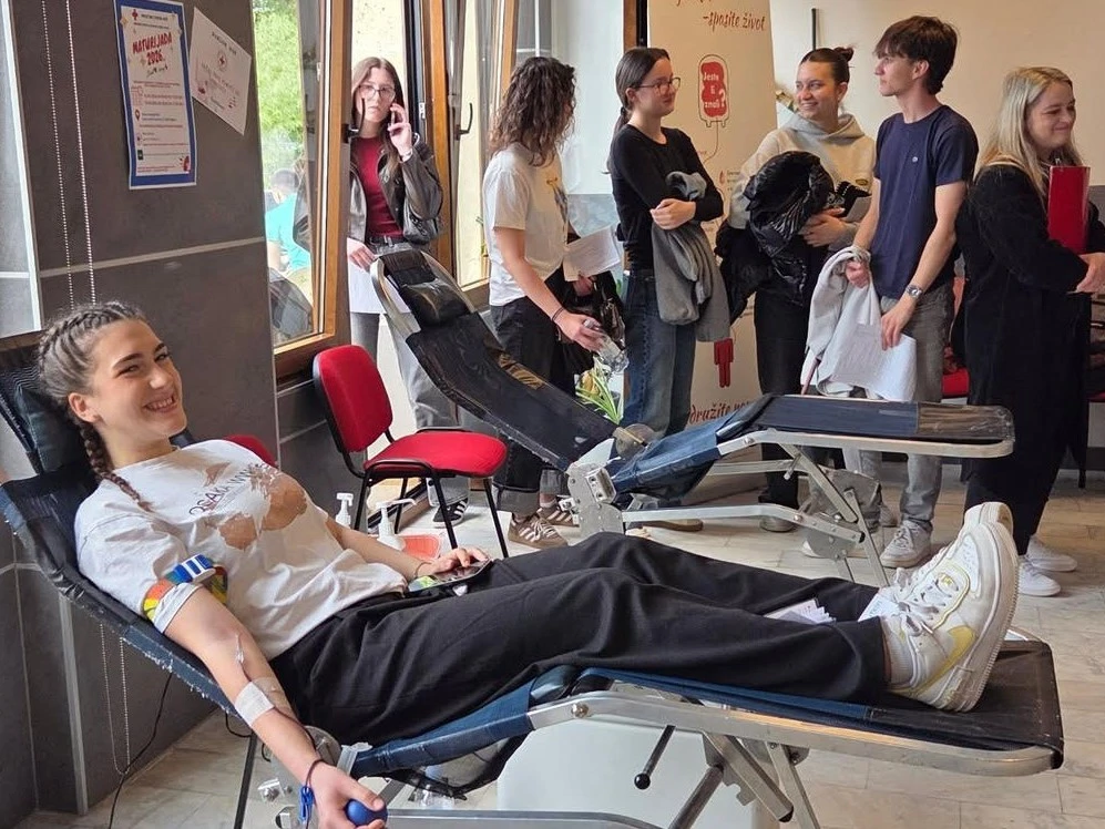 MatuRijada: 262 riječke srednjoškolke i srednjoškolca darivali krv