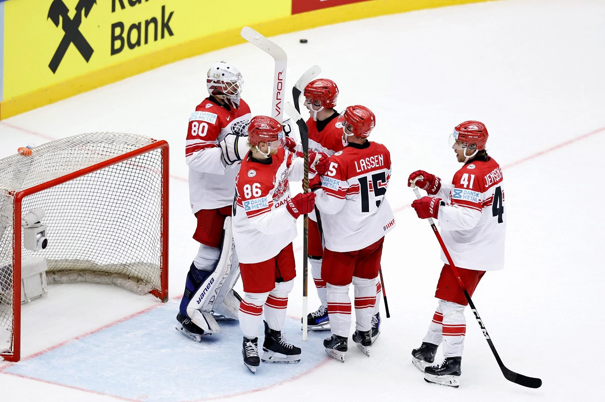 Domaćini do pobjeda na SP-u u hokeju