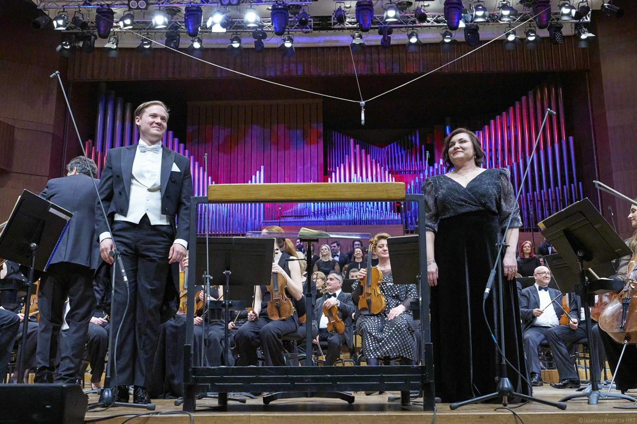 Leon Košavić, Nikolina Virgej Pintar