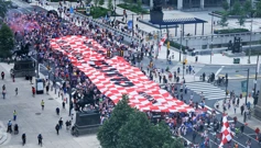 Najveća hrvatska navijačka zastava i u Philadelphiji , Foto: Boris Kovačev/CROPIX