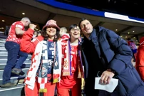 Domagoj Duvnjak s hrvatskim navijačima u Herningu , Foto: Sanjin Strukić/PIXSELL