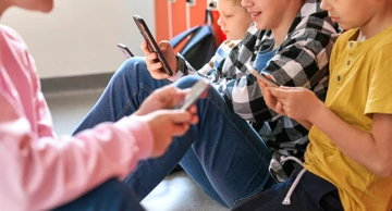 Napokon bez mobitela u školi!