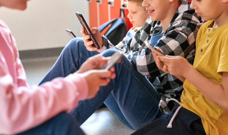 Napokon bez mobitela u školi!
