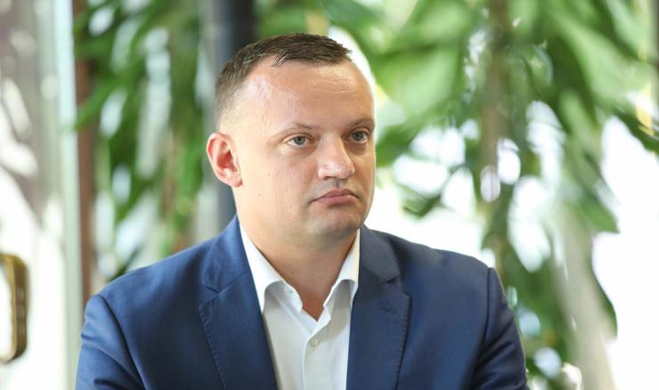 Šimunićevim roditeljima vraćeni mobiteli, on poručio da neće