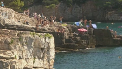 Galebove ili Golubove stijene privlače sve više ljudi, no opasne su za boraviti
