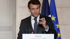 Macron podiže dob za odlazak u mirovinu