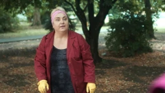 Četvrtak, 6. studenog na Drugom , Foto: Žena s gumenim rukavicama/film 