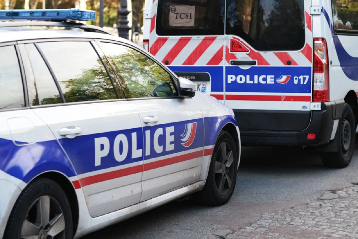 policija u parizu 20250116103653