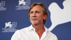 Daniel Craig