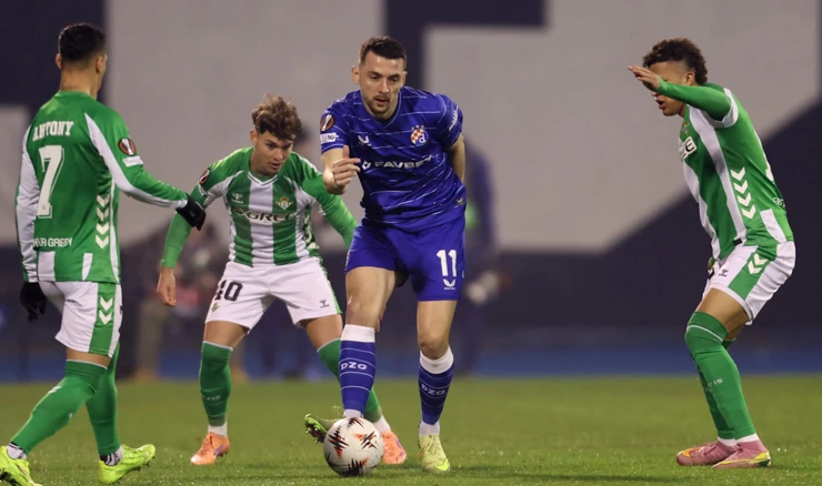 Dvoboj Dinama i Betisa