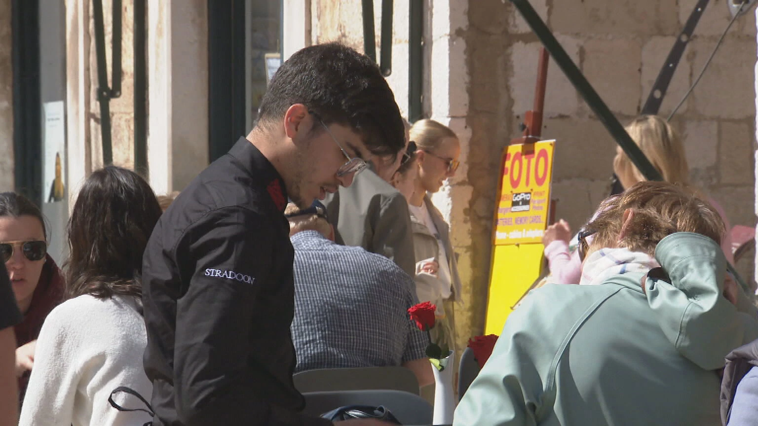 Turisti stižu, radnici kasne; zapošljavanje stranaca sve teže